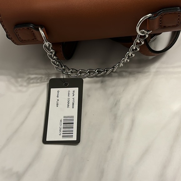 Women’s Guess Backpack - Picture 4 of 6